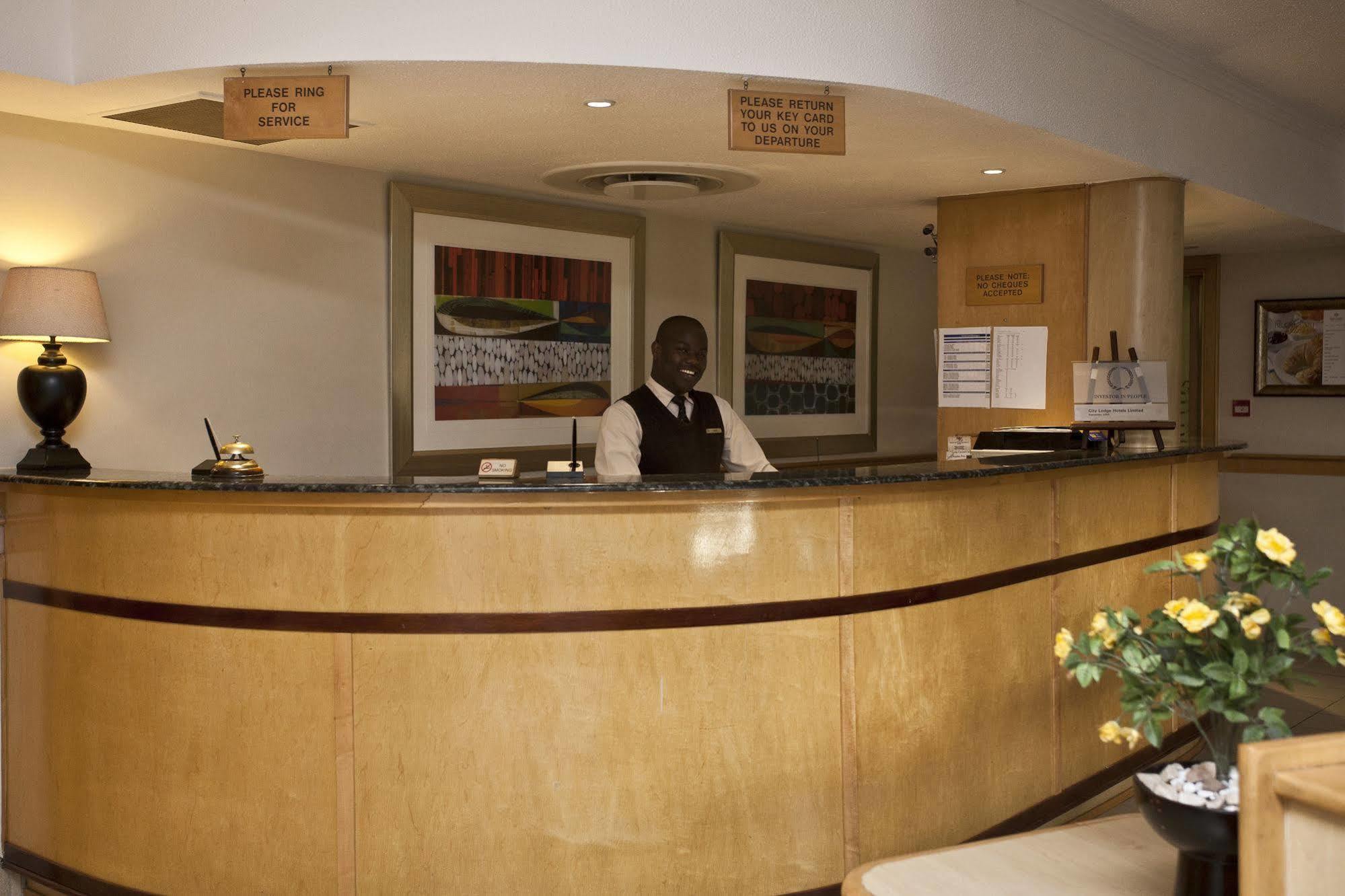 Road Lodge Carnival City Brakpan Екстер'єр фото