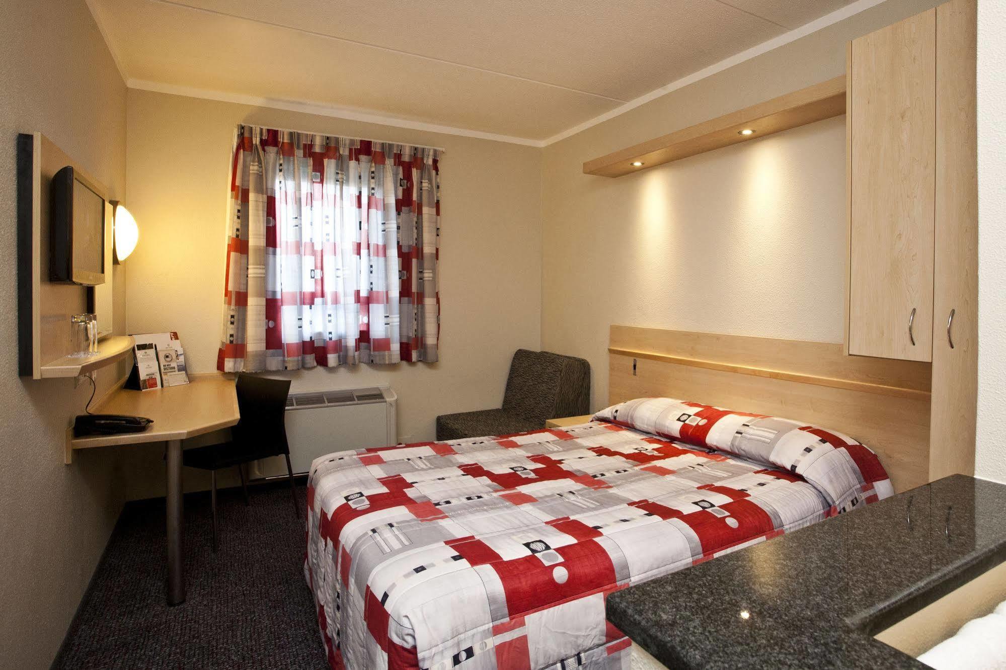 Road Lodge Carnival City Brakpan Екстер'єр фото