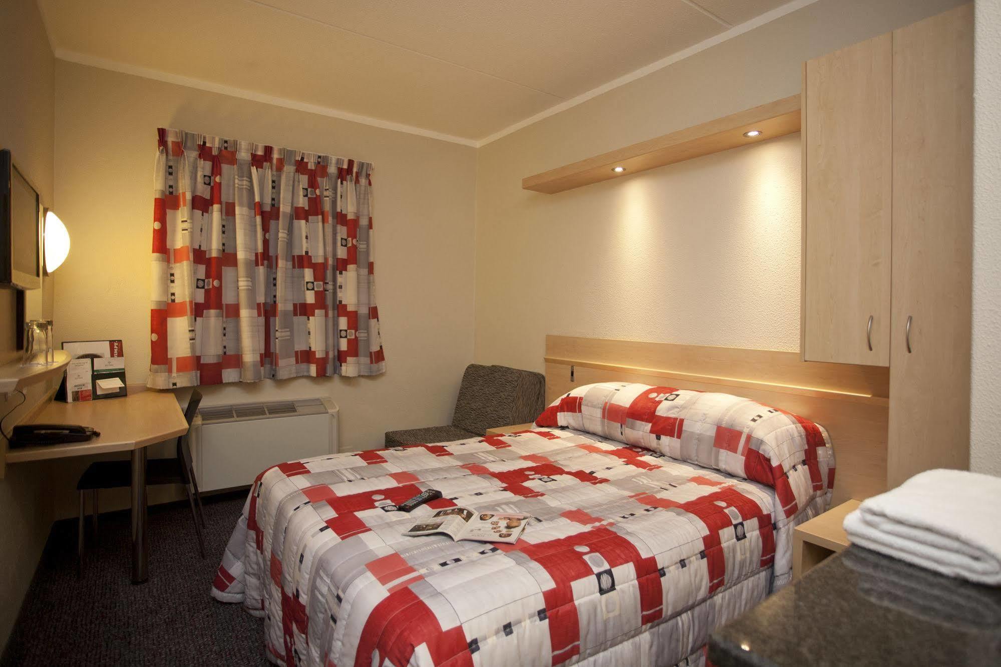 Road Lodge Carnival City Brakpan Екстер'єр фото