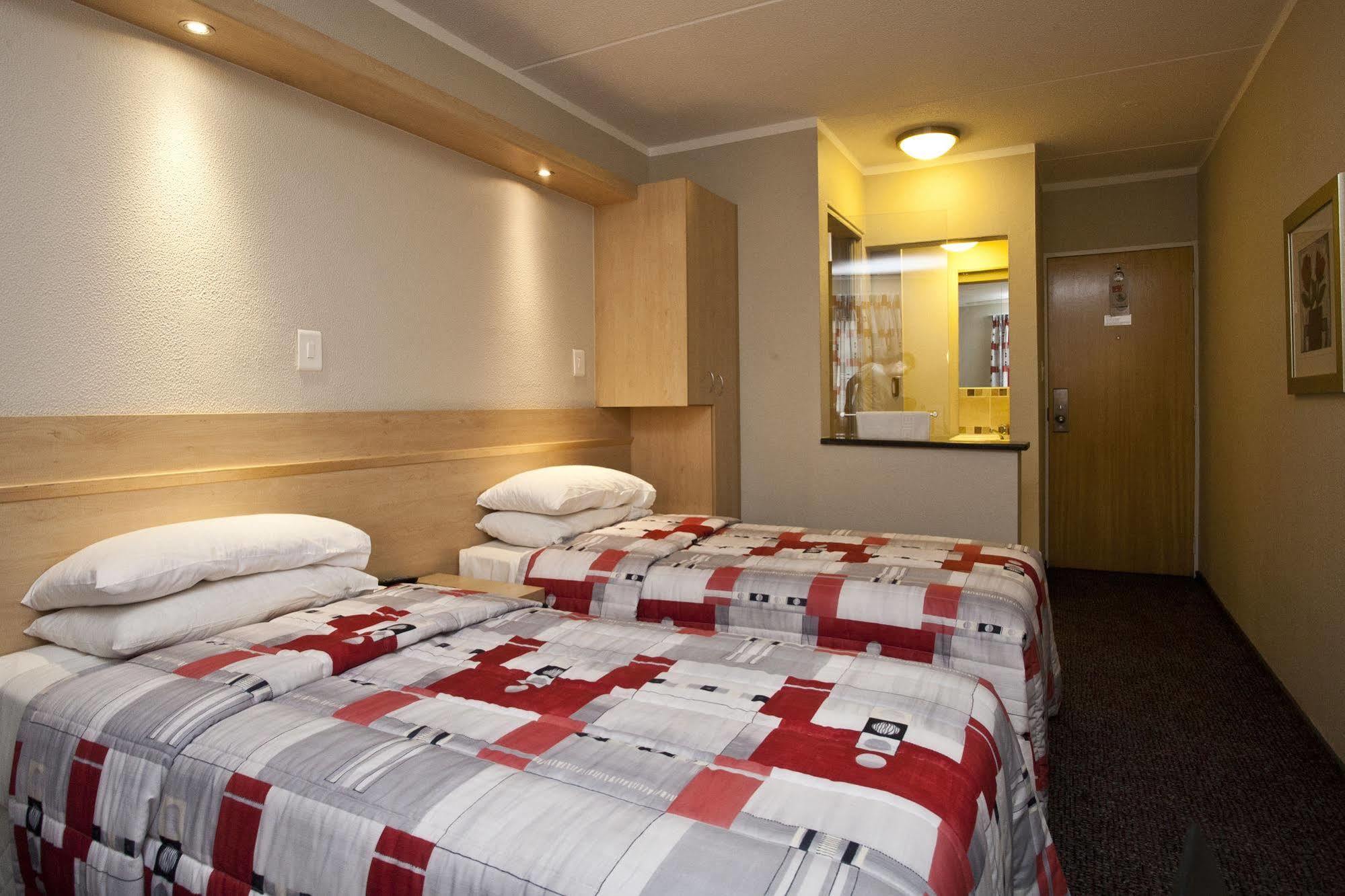 Road Lodge Carnival City Brakpan Екстер'єр фото
